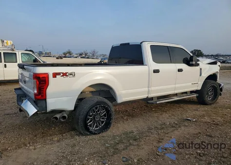 2017 Ford F250 Super Duty z USA, uszkodzony, nr VIN 1FT7W2BT7HEE50307